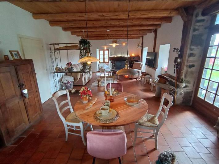 Location de vacances pour 4 personnes, avec jardin ainsi que vue et terrasse, animaux acceptés à Le Brignon - 2