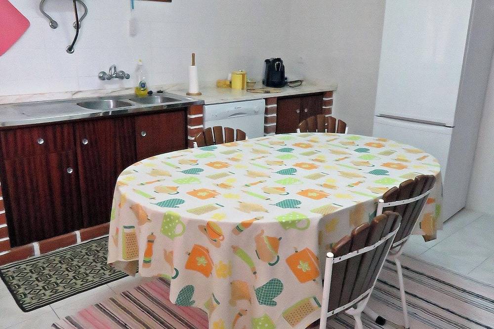 Homerez - House in Miranda do Corvo in Coimbra, Coimbra District