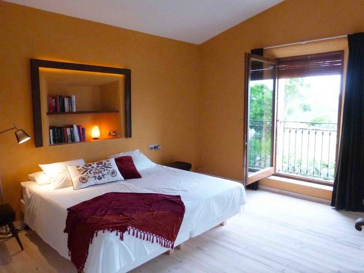 Casa rural para 2 personas, con Balcón y Jacuzzi además de Terraza y Jardín en Riudecañas - 3