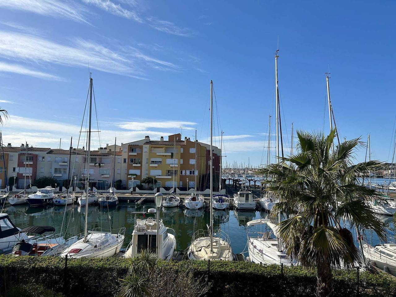 Ganze Wohnung, Studio-Apartment mit Kabine, Pool, Privatparkplatz & Balkon, 450m zum Strand, für 4 Personen in Cap d'Agde, Agde