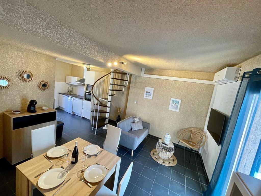 Appartement entier, Two-Bedroom Apartment in Porto (Corse), Ota