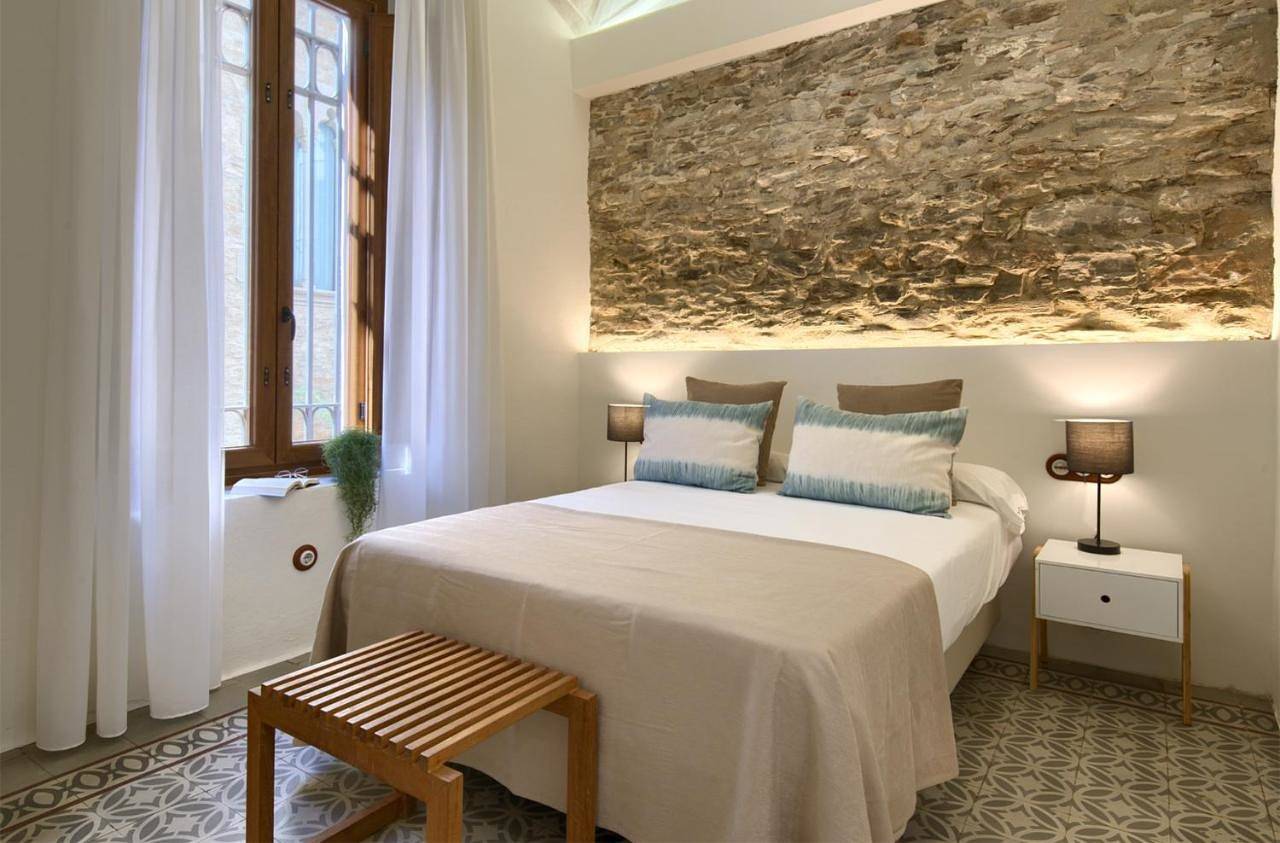 Hotel Hanoi in Centre Begur, Begur