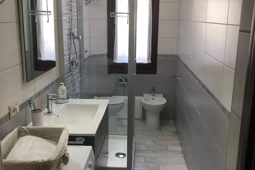 Strandhaus mit privatem Zugang zum Strand in Porto Columbu, Sarroch