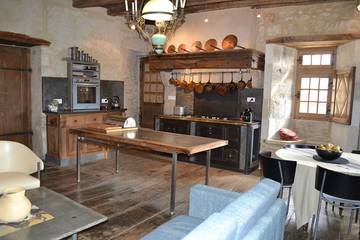 Gîte pour 4 personnes, avec jardin et terrasse en Charente