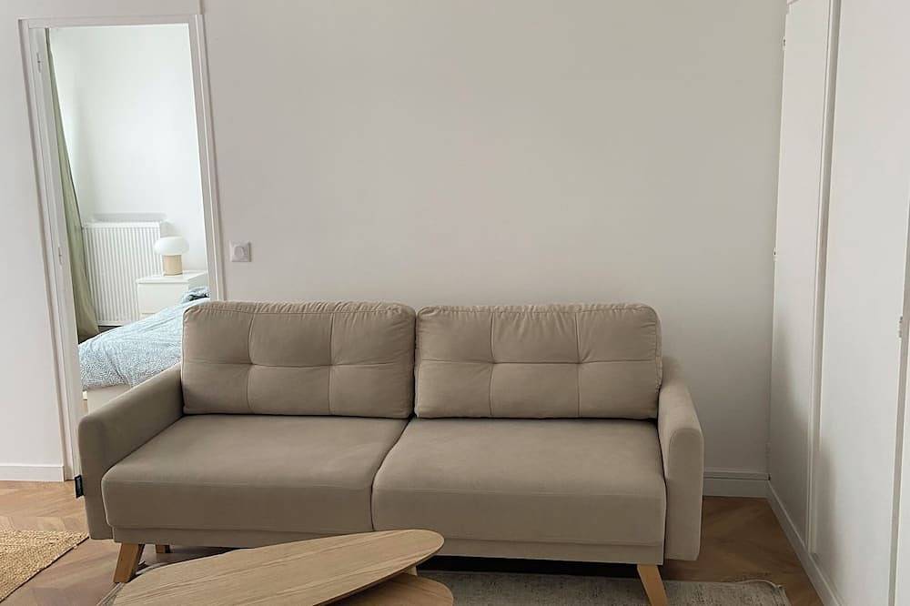 Appartement entier, Bel appartement proche de Paris et à 5mn du Rerb et de l'hôpital Lannelongue in Le Plessis-Robinson, Hauts-de-Seine