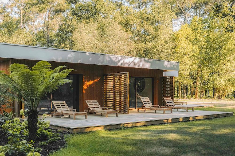 Architect-designed villa - 5 suites - Heated pool - Padel - Lake in Magescq, Dax und Umgebung