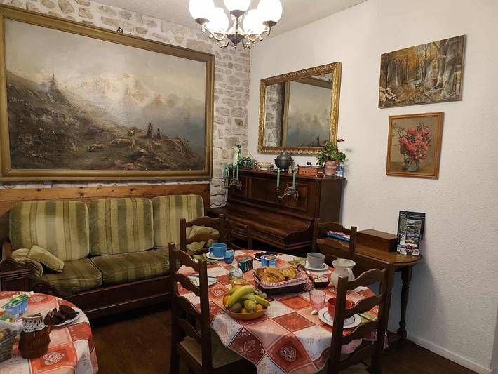 Chambre d’hôte pour 6 personnes, avec jardin et vue dans l' Ain - 3
