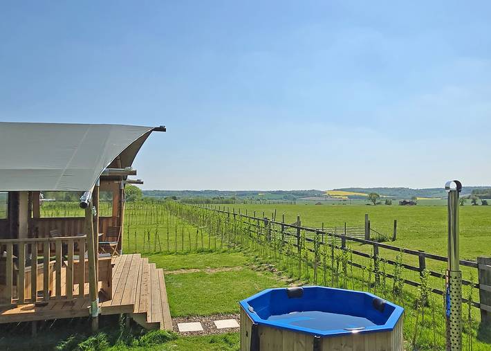 Glamping for 2 people in South Downs