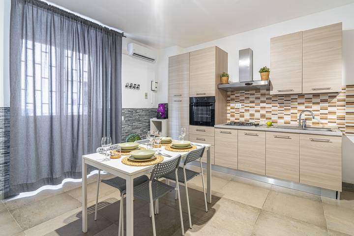 Appartamento intero, Appartamento 'Ruha - Loft Etnea Alley' con Wi-Fi e Aria Condizionata in Catania, Catania e dintorni