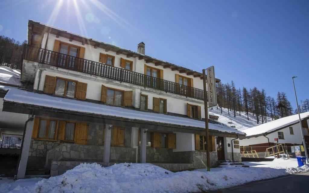 Apartamento vacacional entero, Holiday apartment with heating  in Sestriere, Via Lattea