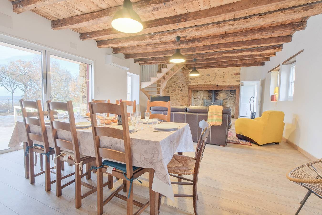 Gîte De L’Egal – à Cadouin, pour 10 personnes, climatisé, avec piscine privée et charme du Périgord in Le Buisson-de-Cadouin, Périgord Pourpre