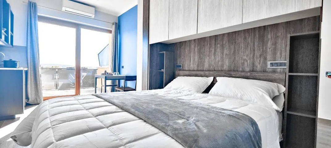 Appartamento vacanze per 3 persone, con giardino e piscina nonché terrazza - 1