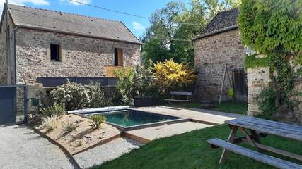 Gîte pour 6 personnes, avec jardin ainsi que piscine et terrasse, animaux acceptés à Sampigny-lès-Maranges