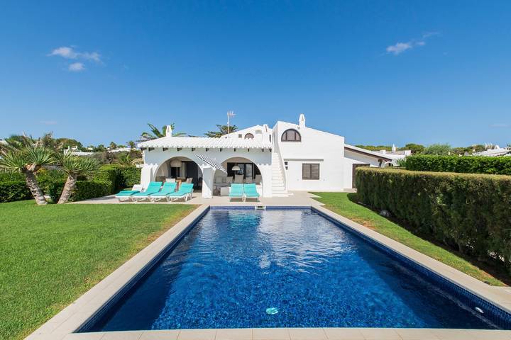 Casa vacanza per 6 persone, con Giardino a Binibeca