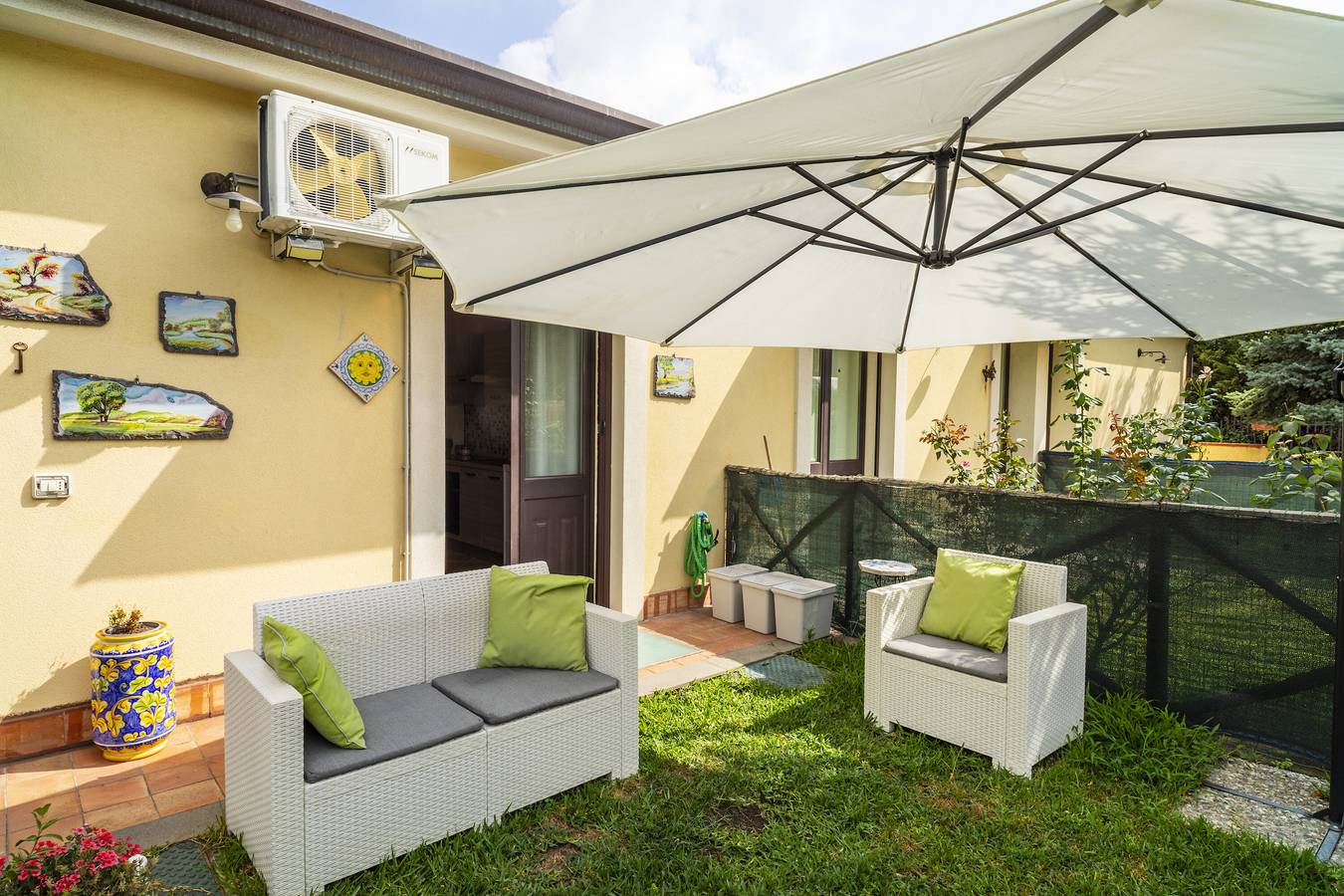 Appartamento intero, Appartamento 'S Gerardo House' con vista sulle montagne, Wi-Fi e aria condizionata in Piedimonte Etneo, Etna