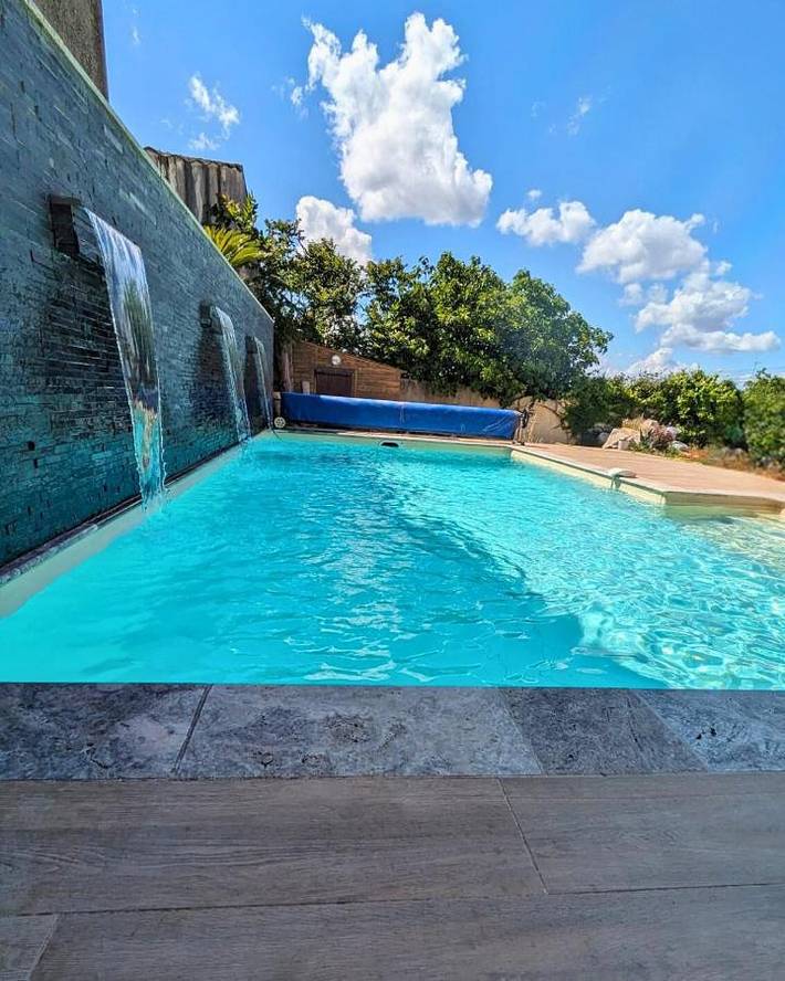 Maison de vacances pour 15 personnes, avec jardin et jacuzzi ainsi que piscine et sauna