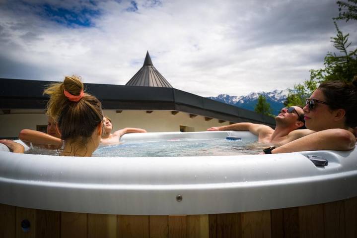 Hôtel pour 2 personnes, avec jardin et jacuzzi à Chamoson - 3