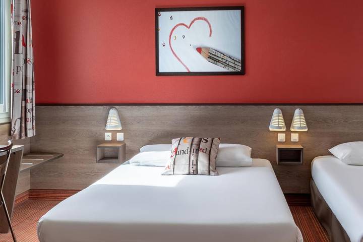 Hôtel pour 2 personnes, avec vue et terrasse, animaux acceptés à Ville-la-Grand - 4