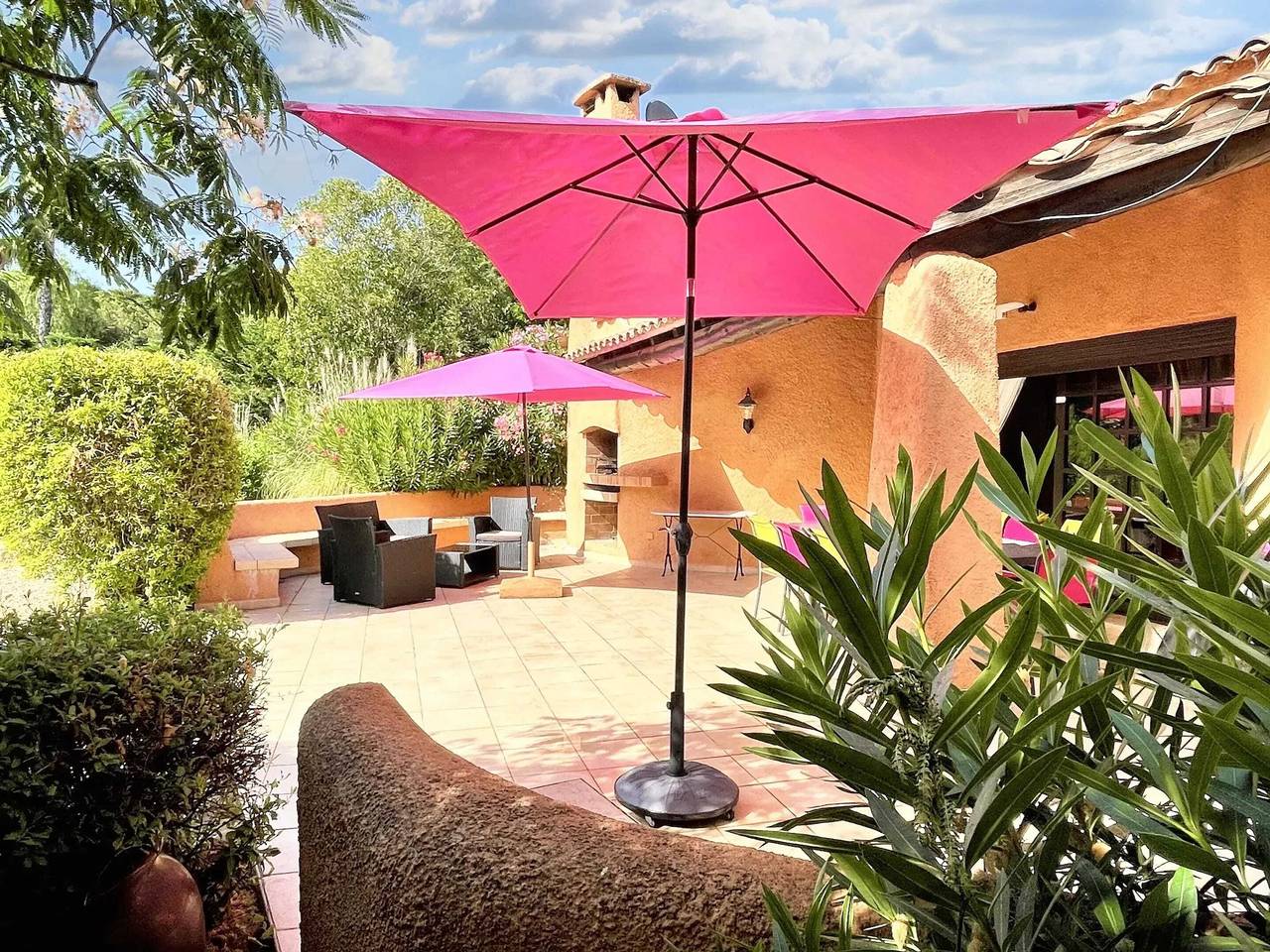 Encantadora villa en Porto-Vecchio con vista a la montaña. in San Ciprianu, Lecci