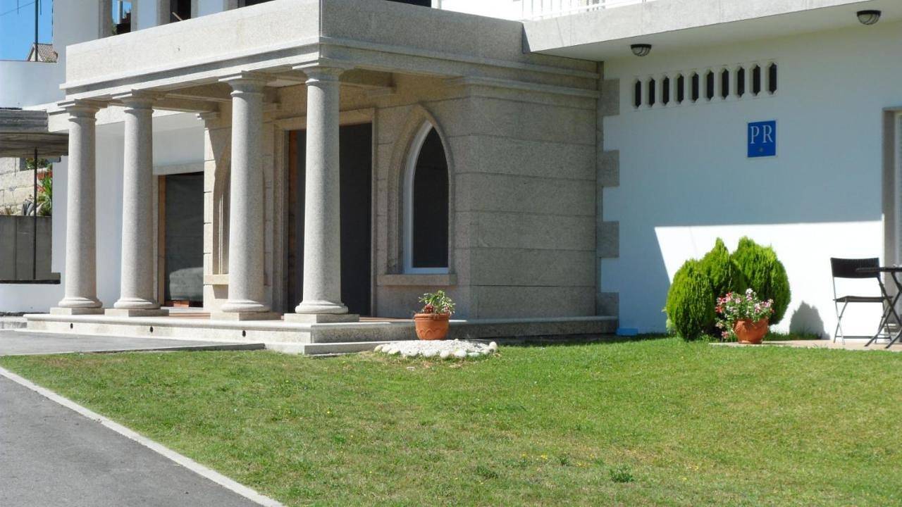 Triple Room with Bathroom in Sanxenxo, Rias Baixas
