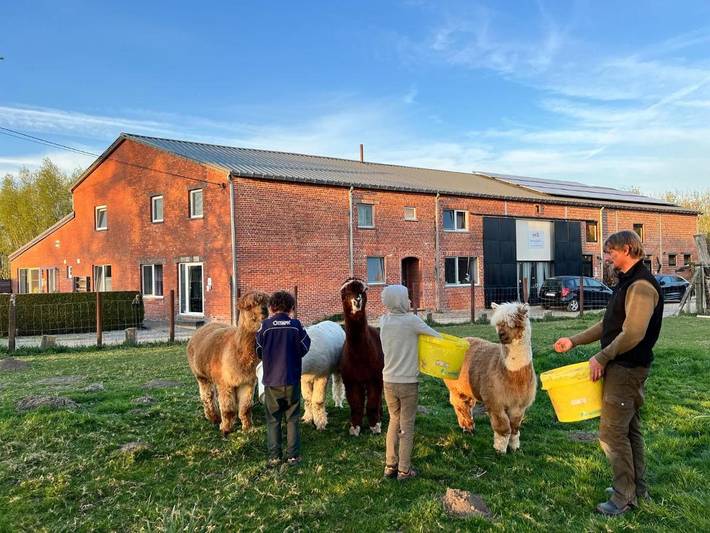 Maison de vacances pour 26 personnes, avec vue ainsi que jardin et sauna, animaux acceptés à Heers