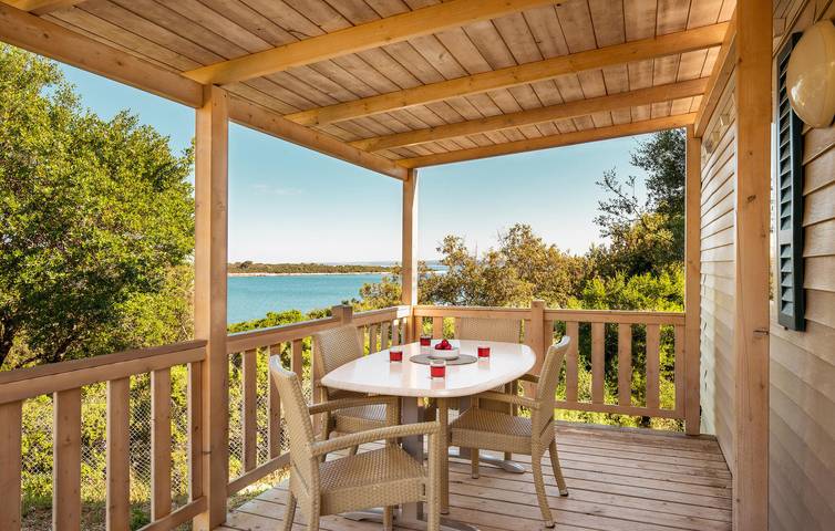 Bungalow für 5 Personen, mit Terrasse, kinderfreundlich in Pula