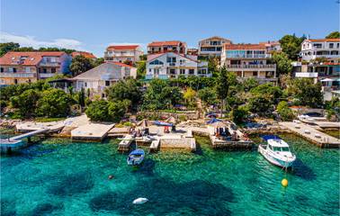 Ferienwohnung für 8 Personen, mit Terrasse, mit Haustier in Dalmatien