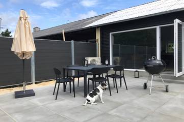 Ferienwohnung für 4 Personen, mit Terrasse, mit Haustier in Tirpitz Museum (Oksby)