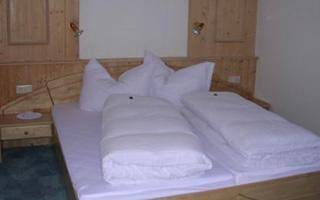 Geheel vakantieappartement, "Edelweiss" (4-8 pers.) / 3 bedrooms / shower, Wc in Kappl, Verwall 