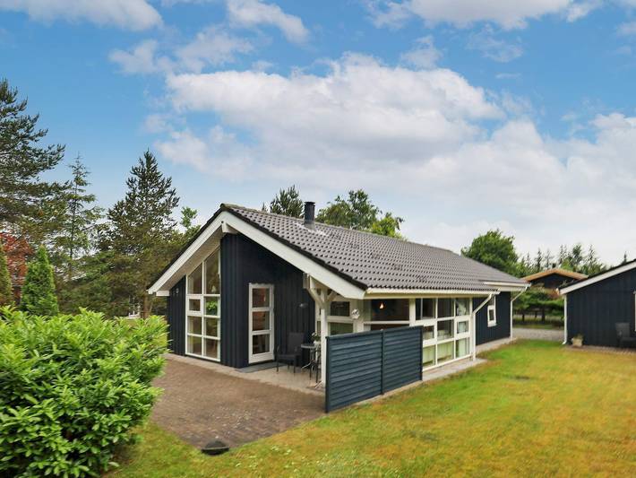 Ferieudlejning for 6 personer, med terrasse, børnevenlig i Aalborg Kommune