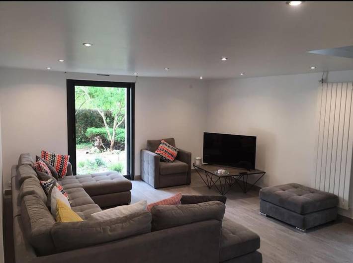 Maison de vacances pour 8 personnes, avec Balcon et Jacuzzi ainsi que Terrasse et Jardin à Fondettes