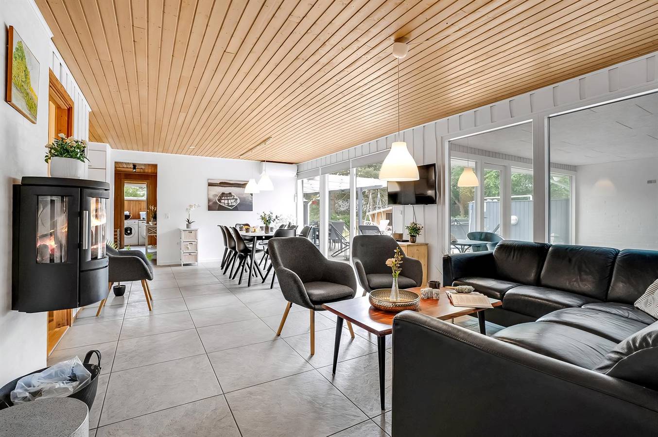 Beautiful home in Rødby w/ Sauna, Wifi and Indoor swimming pool in Rødby, Schwedische Ostsee