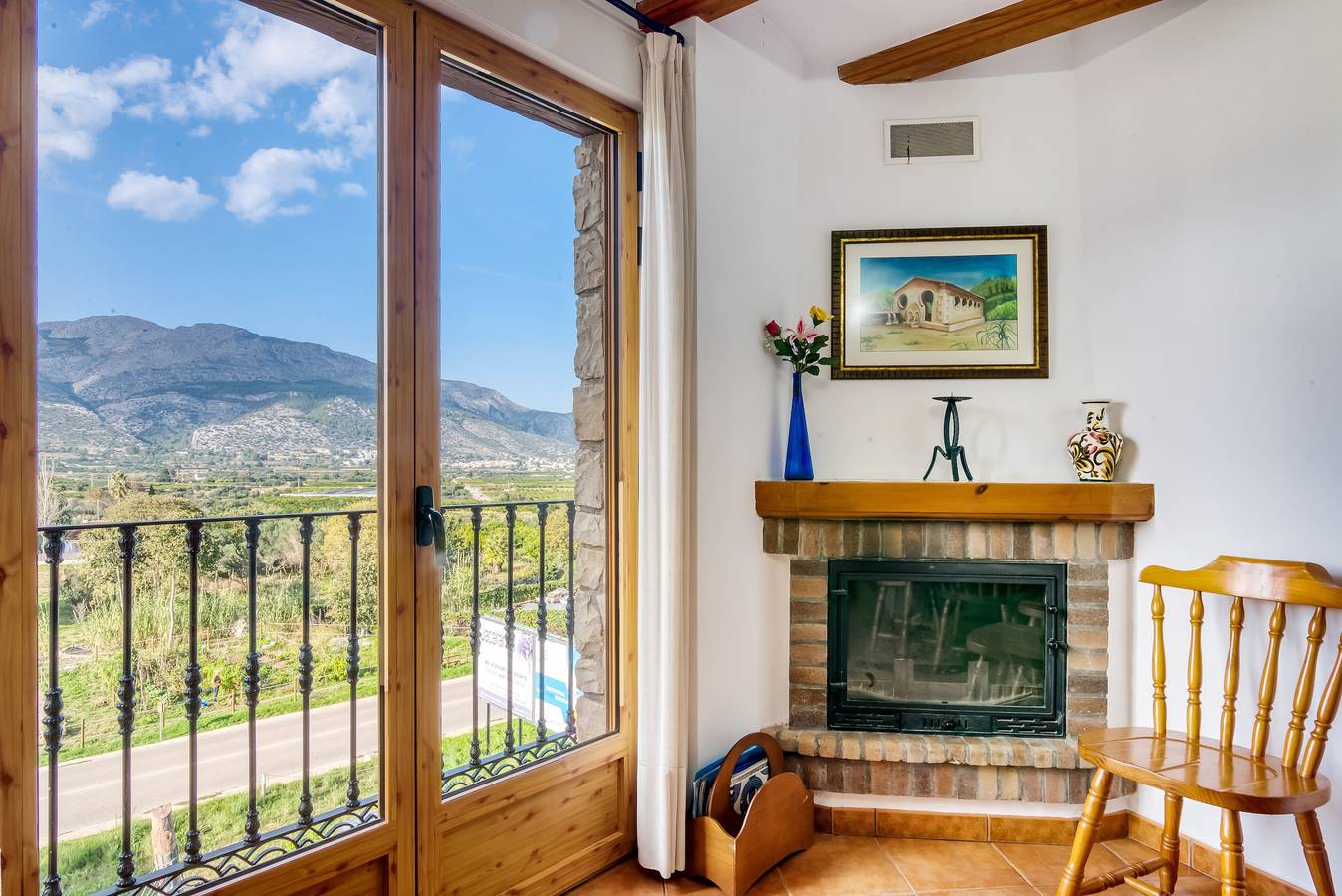 Entire apartment, Apartment 'Segaria' with Mountain View, Wi-Fi and Air Conditioning in Orba, Costa Blanca