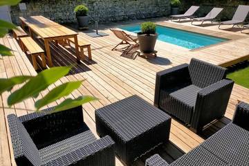 Gîte pour 11 personnes, avec jardin à Saint-Germain-d'Esteuil