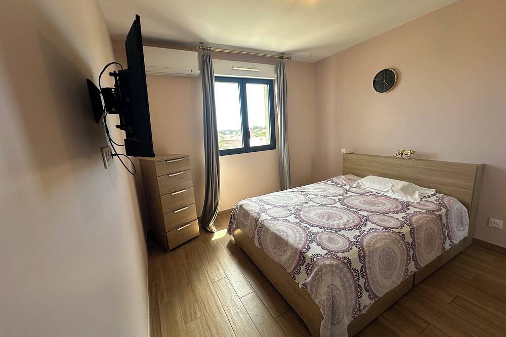 Apartamento entero, Pigonia T2 recent, comfort and design in Furiani - per night in Furiani, Cap Corse