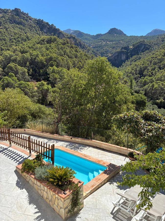 Chalet para 10 personas, con jardín además de jacuzzi y piscina en Provincia de Jaén