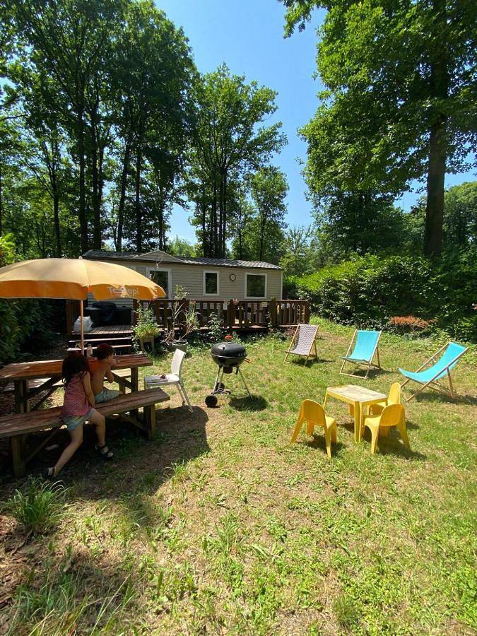 Camping pour 6 personnes, avec piscine et jardin