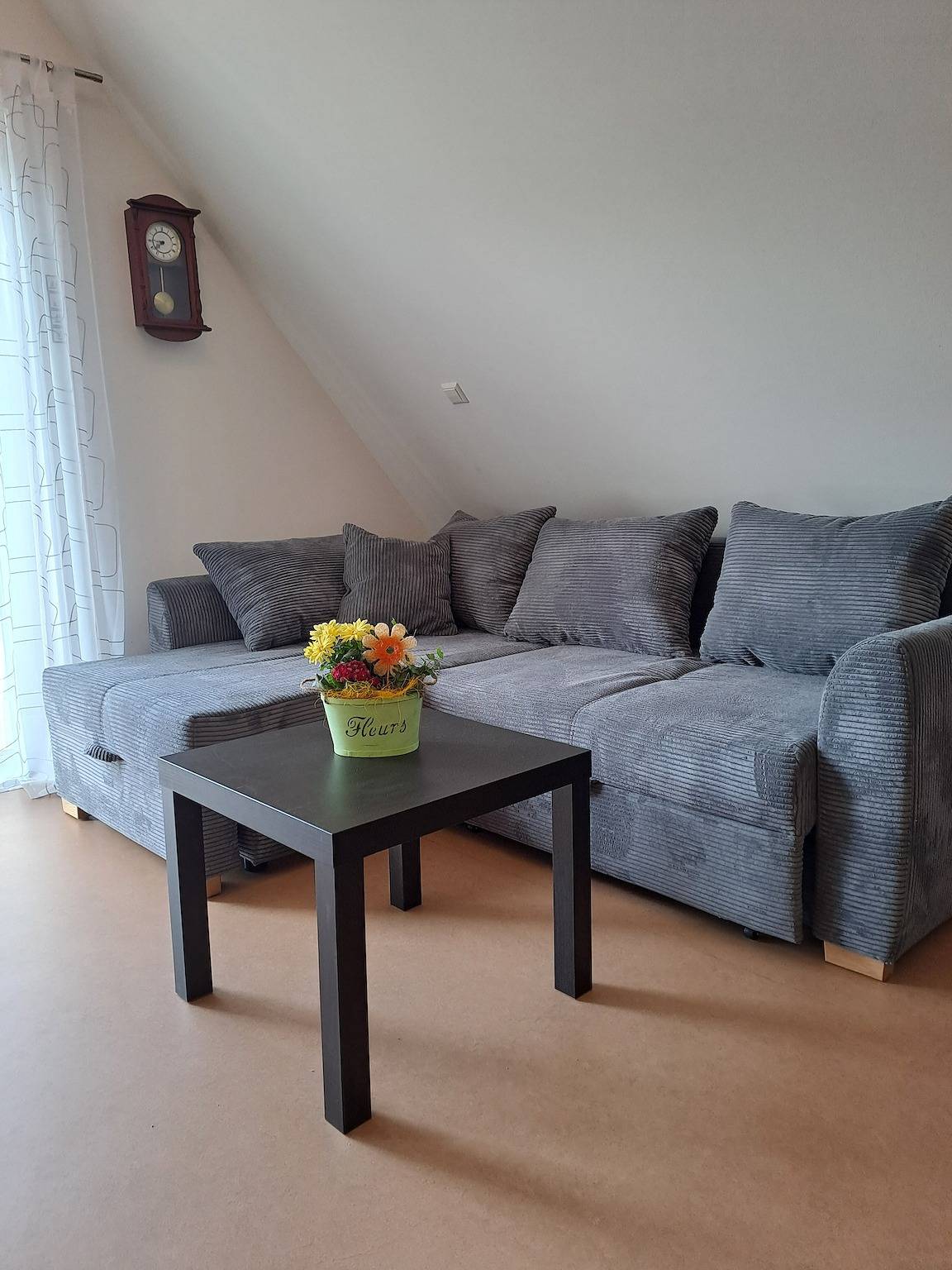 Ganze Wohnung, Einzimmerapartment 'Hohenzollern' mit Balkon und Wlan in Gammertingen, Region Bodensee-Oberschwaben