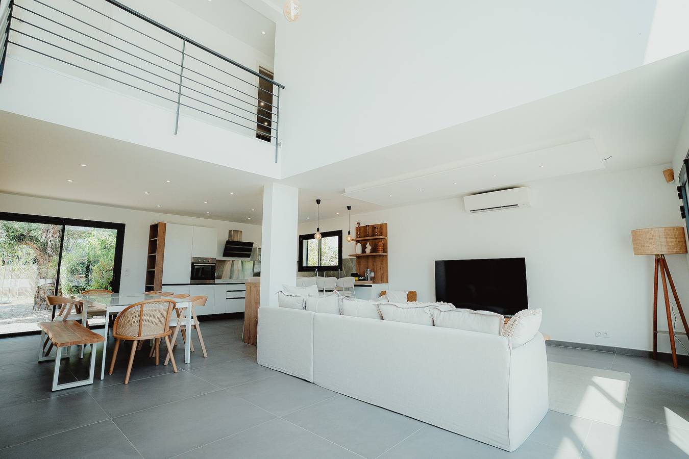Villa 'Maures' met gedeeld zwembad, wifi en airconditioning in Grimaud, Middellandse Zeekust (Frankrijk)