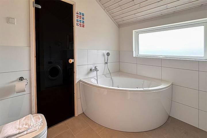 Ferienhaus für 8 Personen, mit Garten und Whirlpool sowie Sauna, kinderfreundlich in Landkreis Uelzen - 3