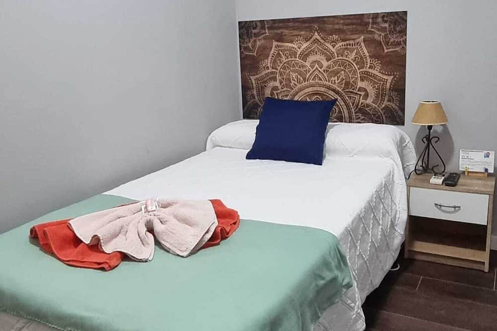 Entire apartment, The Dream Of Quixote. Single Room Bc in Alcalá de Henares, Área Metropolitana de Madrid
