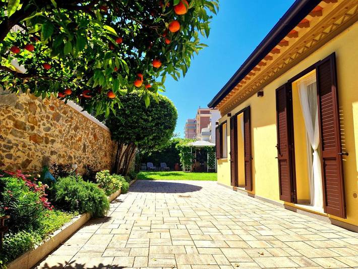 Ferienhaus für 4 Personen, mit Garten in Livorno