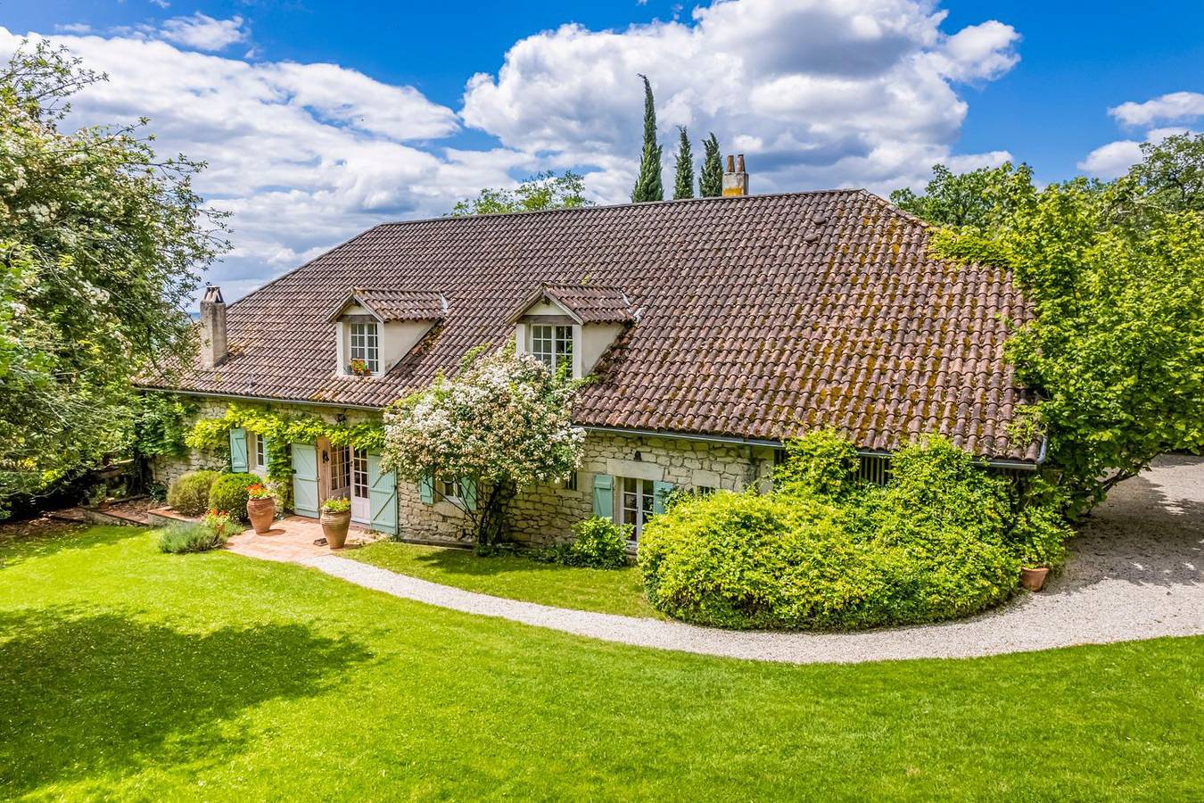 Villa pour 18 personnes avec terrasse in Lauzerte, Tarn-et-Garonne