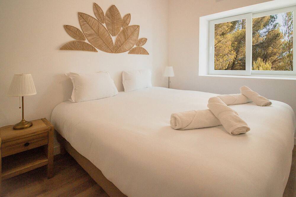 Renovated villa with swimming pool–Aix/Marseille in Bouc-Bel-Air, Mediterranean Coast (France)
