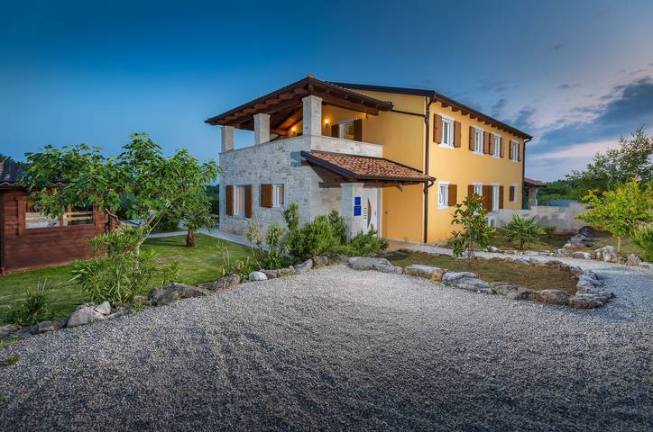 Villa für 8 Personen, mit Pool und Garten sowie Sauna in Porec und Umgebung - 4