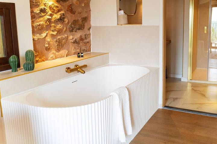 Albergue para 2 personas, con Terraza y Jardín además de Piscina y Vistas en Parc Natural de la Serra d'Espadà - 4