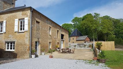 Gîte pour 6 personnes, avec terrasse dans les Ardennes