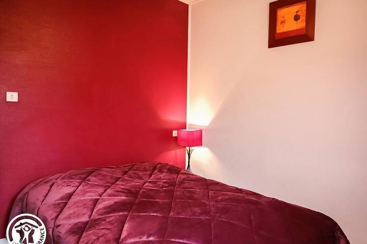 Location de vacances pour 8 personnes, avec jardin à Calamane - 4