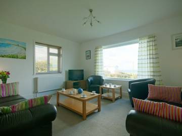 Holiday Home for 8 People in Crantock, Cornwall, Photo 2