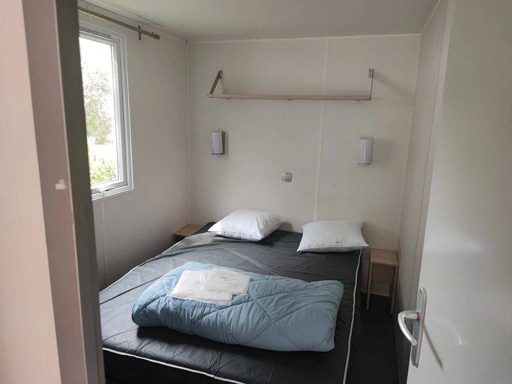 Zecamping 4 étoiles 3km plage parc aquatique mobil-home clim 26m2 in Saint-Cyprien, Côte méditerranéenne (France)